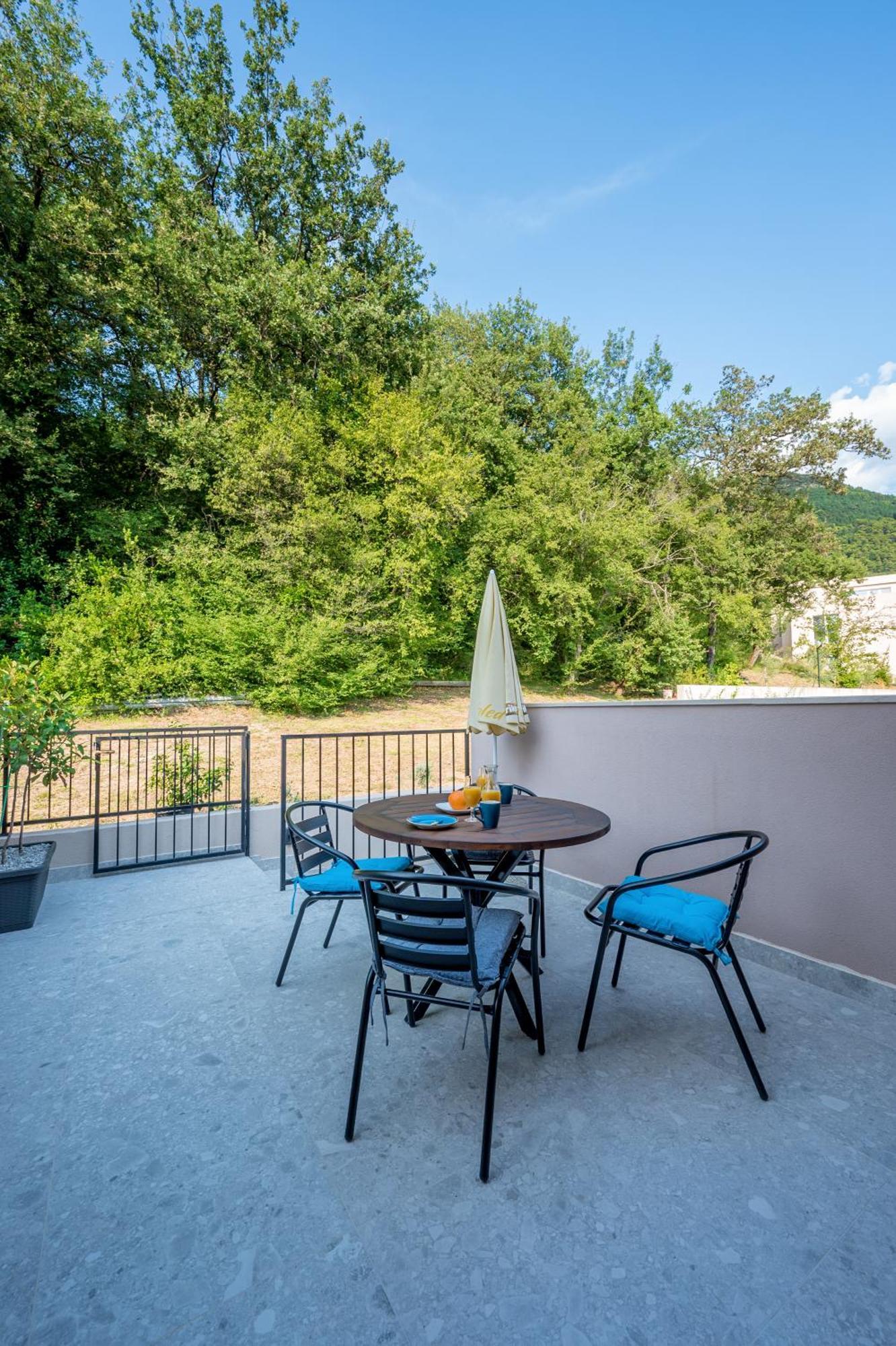 Appartement En Chene Kotor Exterior photo